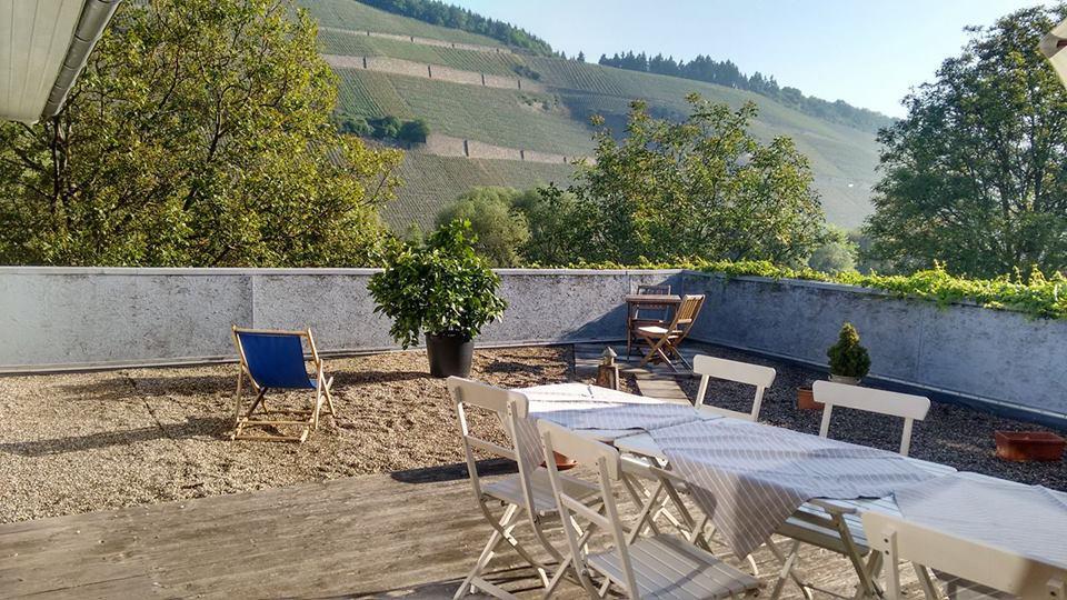 Weingut Fehres Apartment Brauneberg Bagian luar foto